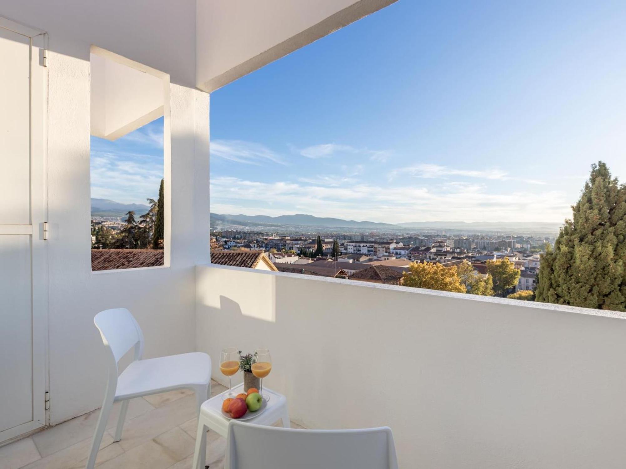My White Wall Realejo Apartment กรานาดา ภายนอก รูปภาพ